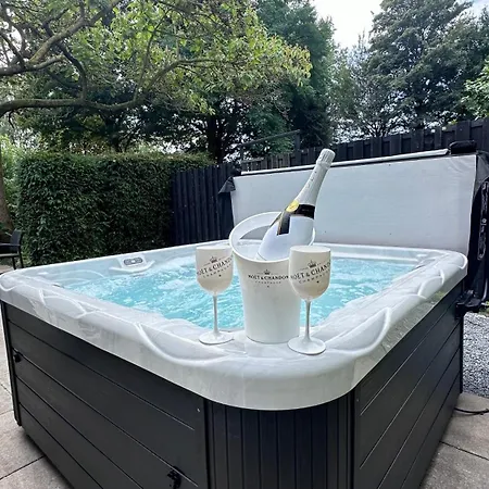 De Luxe Bed &wellness Holiday home