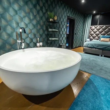 De Luxe Bed &wellness Holiday home *